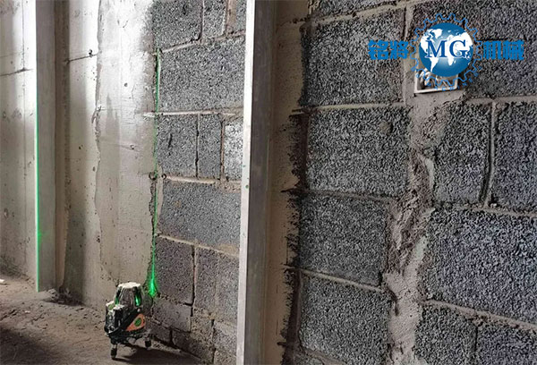 輕質(zhì)抹灰石膏沖筋打點是怎么做的？