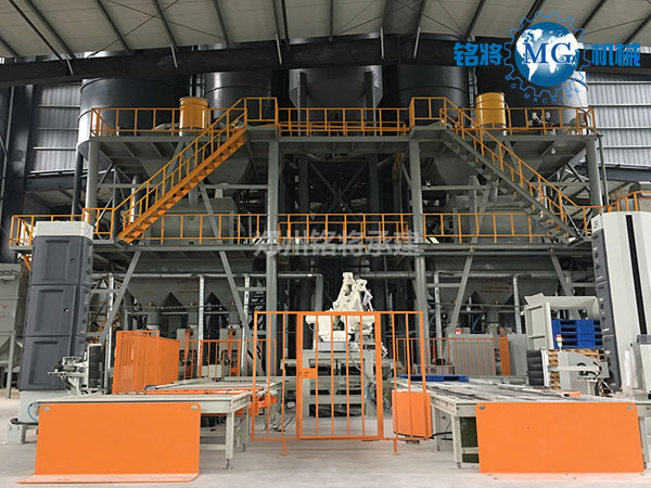 生產(chǎn)膩?zhàn)臃坌枰裁礄C(jī)器，哪些原料？